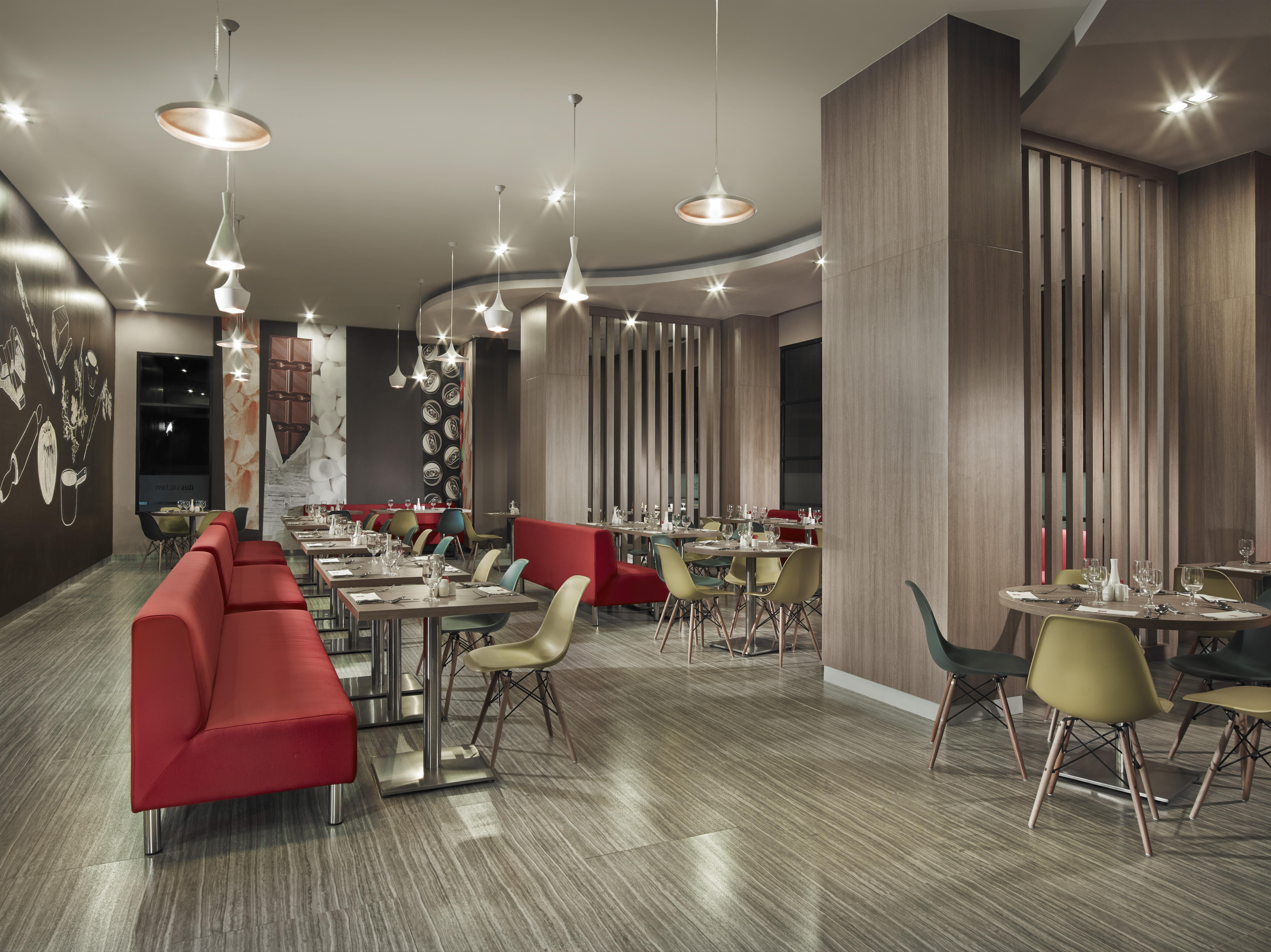 Swiss-Belinn Cawang Jakarta Exteriör bild