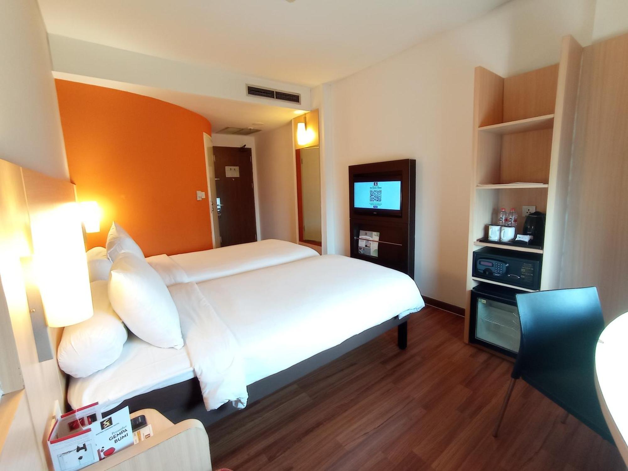 Swiss-Belinn Cawang Jakarta Exteriör bild