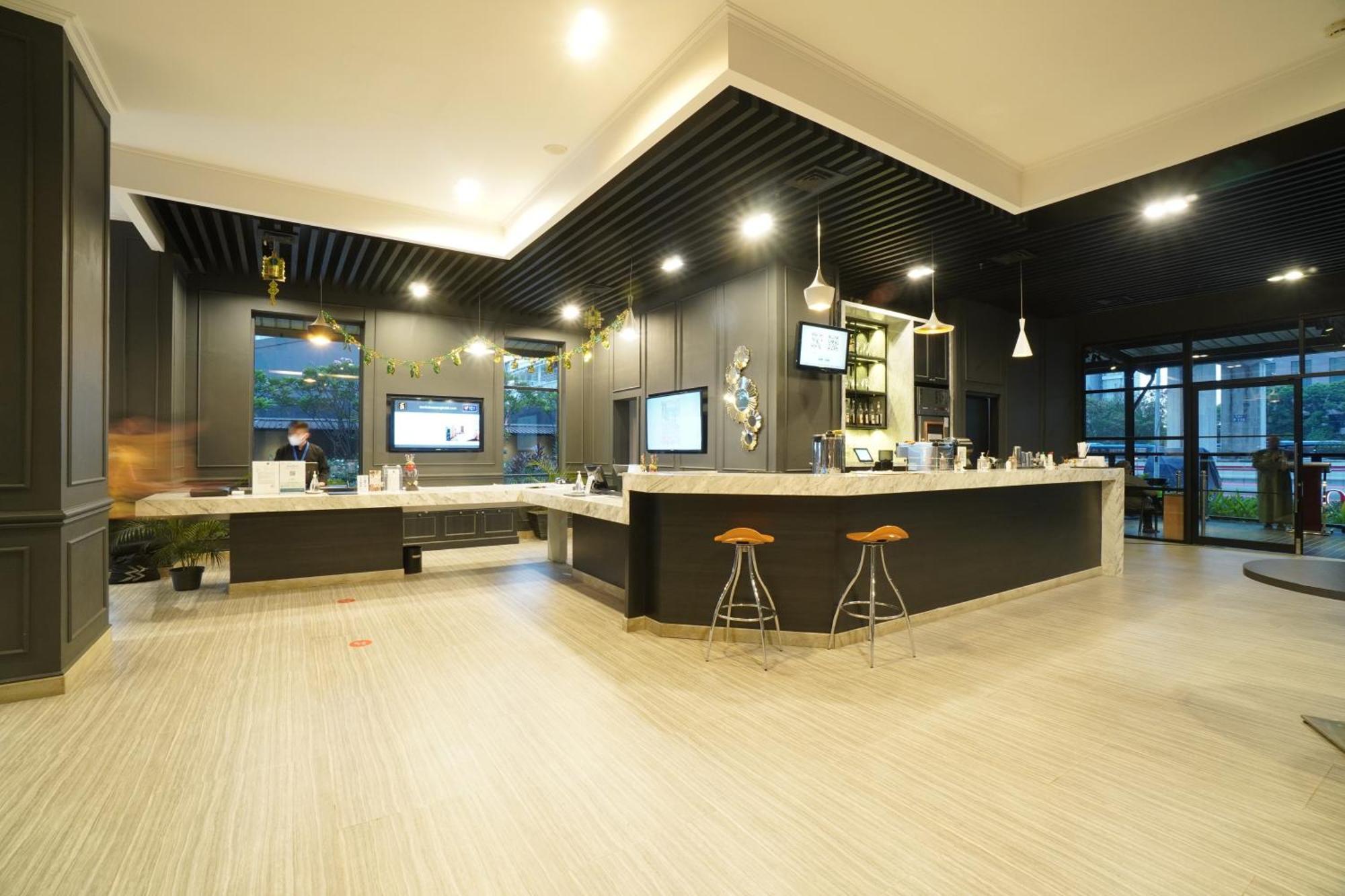 Swiss-Belinn Cawang Jakarta Exteriör bild